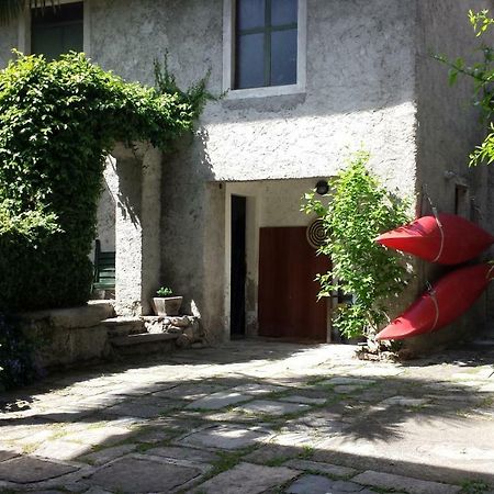 Apartamento Il Vecchio Cortile Mandello del Lario Exterior foto