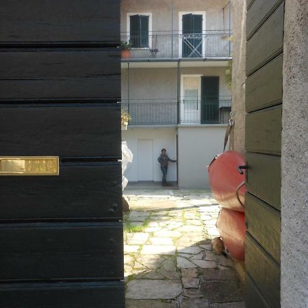 Apartamento Il Vecchio Cortile Mandello del Lario Exterior foto