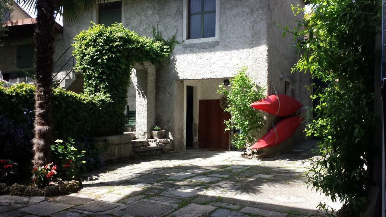 Apartamento Il Vecchio Cortile Mandello del Lario Exterior foto