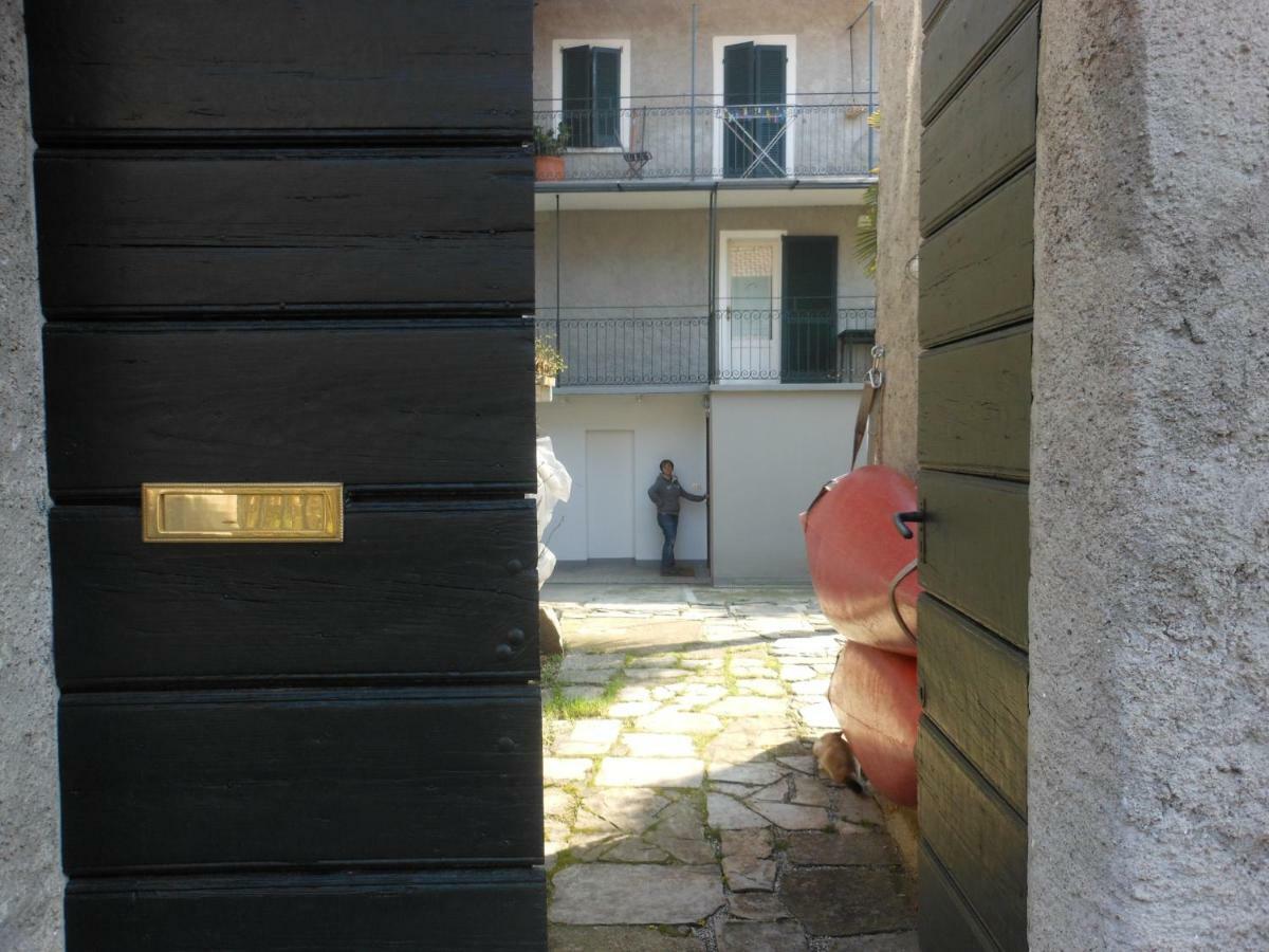 Apartamento Il Vecchio Cortile Mandello del Lario Exterior foto